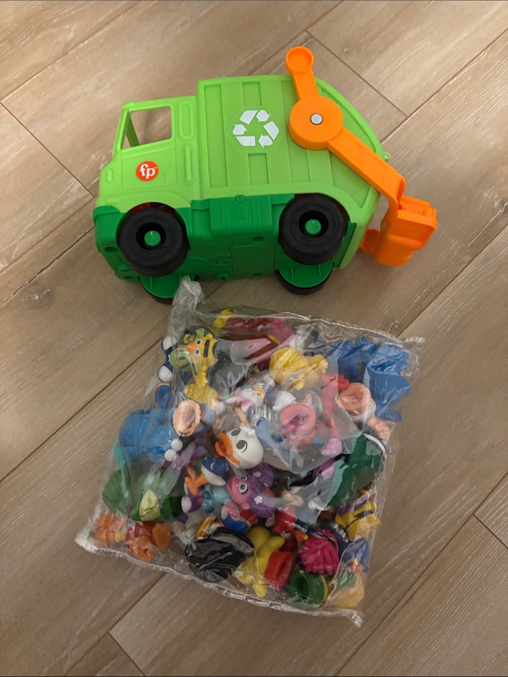 FP Green and Orange Recycling Truck Toy with Assorted Little People Mini Figures